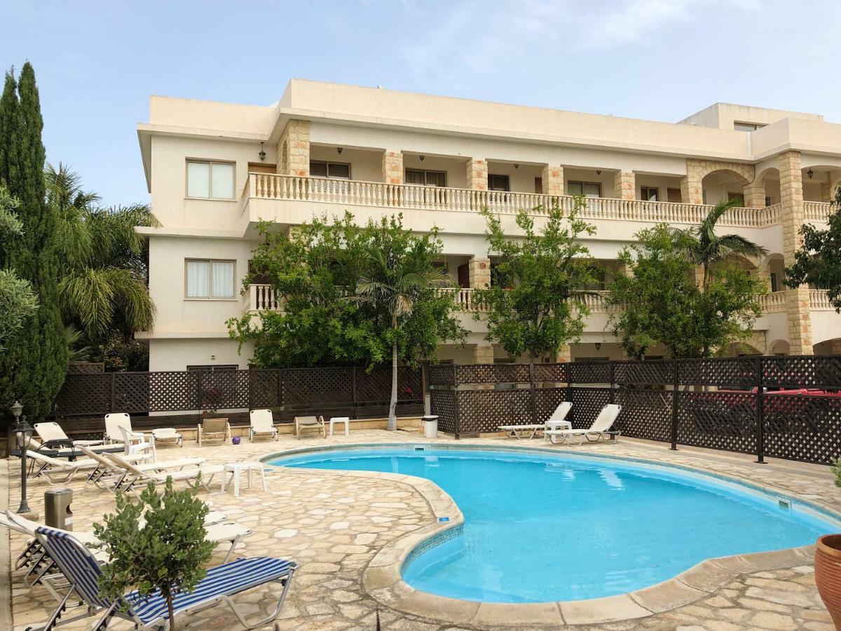 King'S Gardens Apartment Paphos Exterior photo